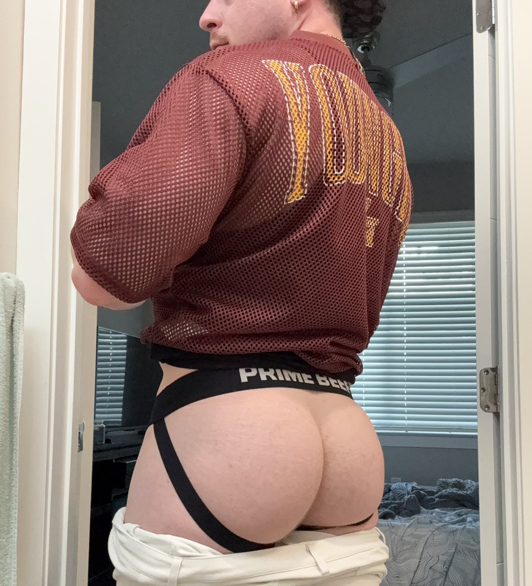 It’s finally almost fall, how are you keeping me warm 😈