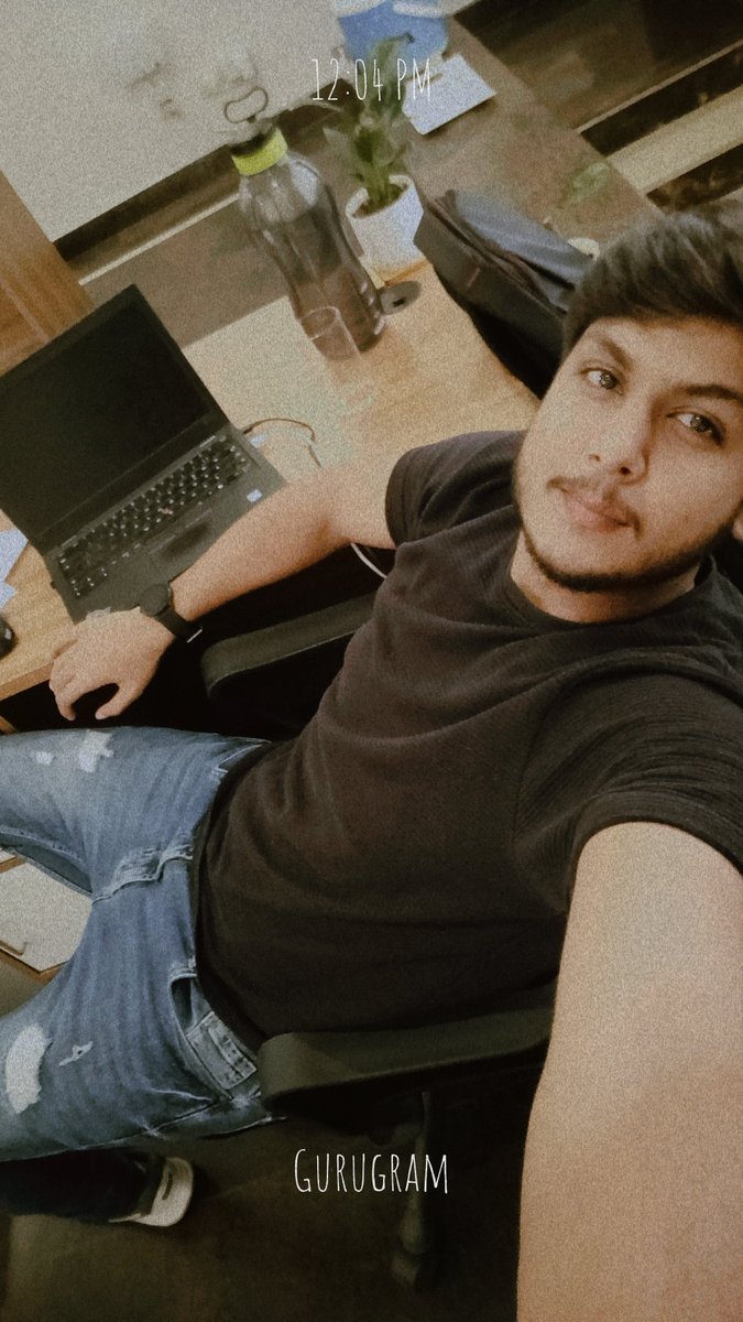 SAHILSINDHANY's tweet photo. Finally it's Friday....will spend this weekend with family ❤️ https://t.co/Fd7L4L7vcf