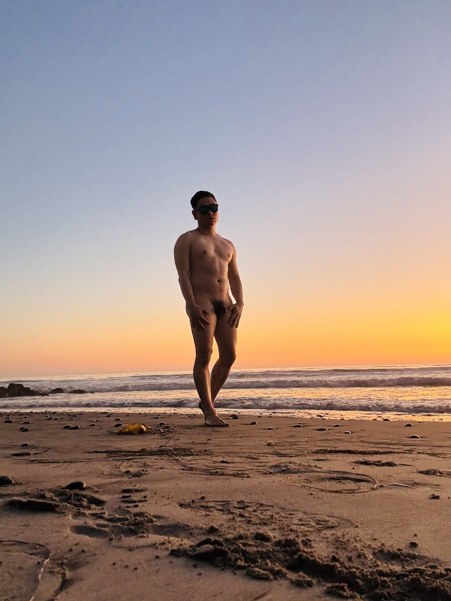 noahxgreyson's tweet photo. Chudai 😋 
RT for more beach drops https://t.co/wzr2TXCALh
