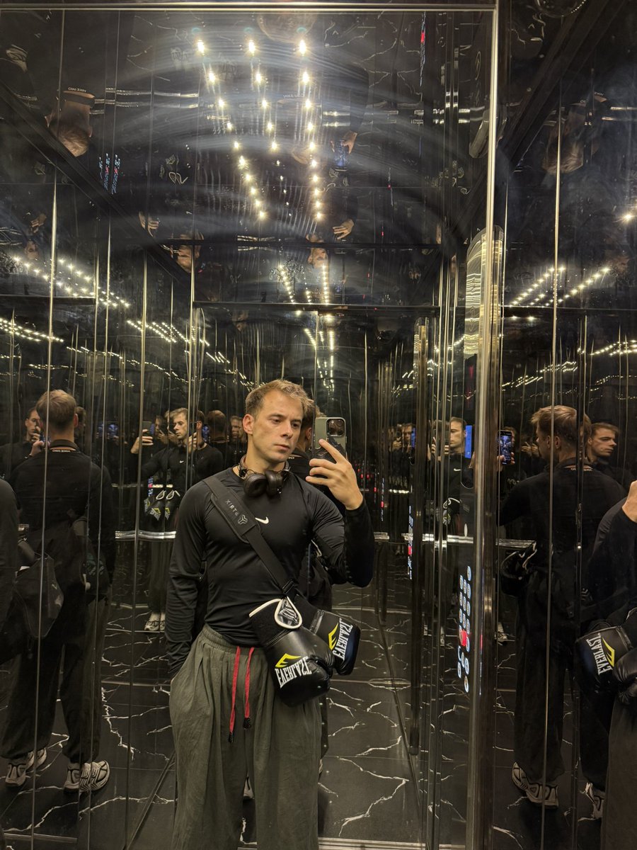 NoInfoProvided tweet media