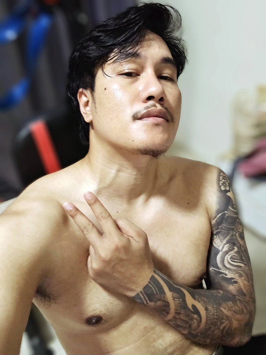 poljames433's tweet photo. #ลดความอ้วน
สิ่งที่ตั้งใจมันค่อยๆชัดขึ้นเรื่อย 💪 #ภาคใต้ https://t.co/0QstZKxNoe