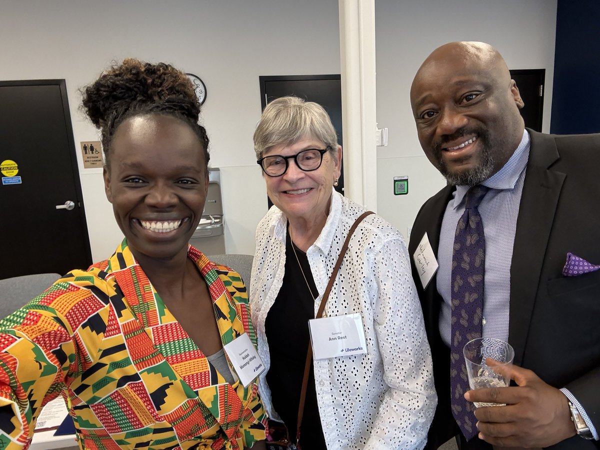 Big thanks to CEO Gertrude Matemba-Mutasa &amp; the entire @Lifeworks team for an amazing afternoon! 💙 Legislators from both chambers &amp; both sides of the aisle came together on common ground to advance equity &amp; inclusion for people with disabilities. #StrongerTogether #MNLeg
