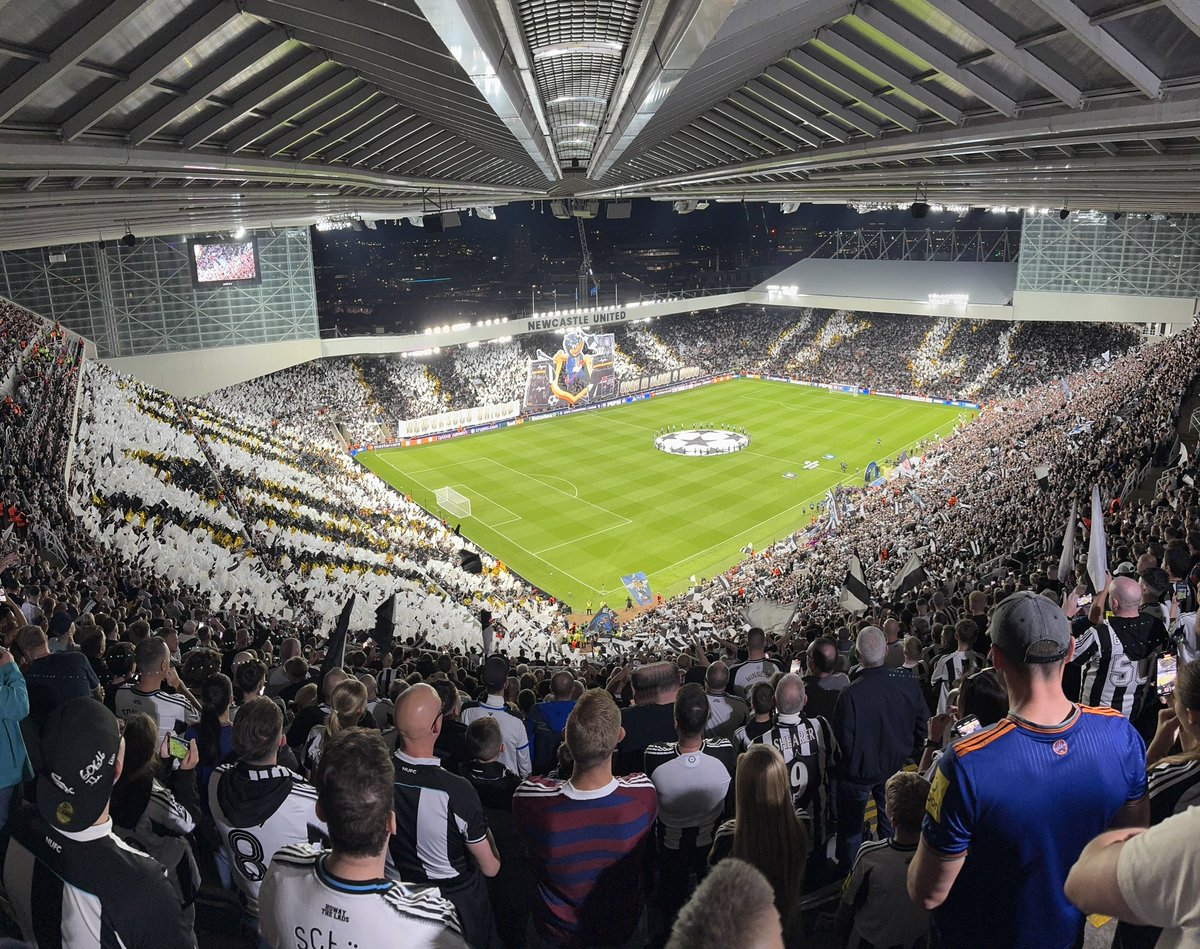 Andy⚫️⚪️ (@andynufc48) on Twitter photo Well I tried to replicate it! It helps when <a href="/worflags/">Wor Flags 🏴🏳</a> are sensational, AGAIN! I love my football club! #NUFC Well I tried to replicate it! It helps when <a href="/worflags/">Wor Flags 🏴🏳</a> are sensational, AGAIN! I love my football club! #NUFC