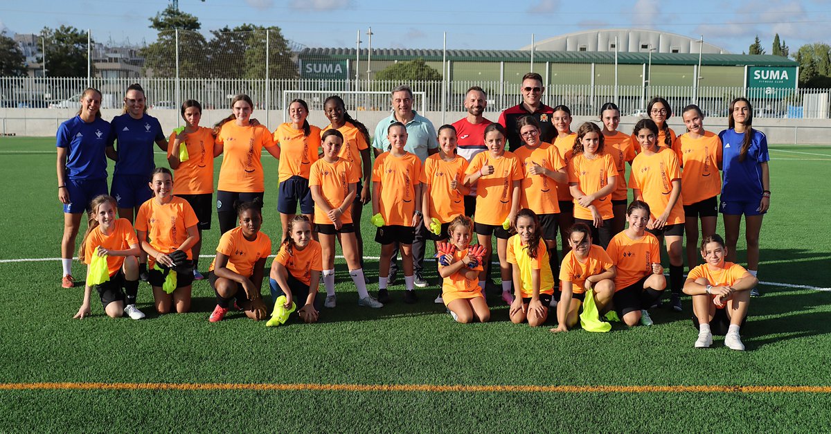 VALENTA |

🙋‍♀️ El Clinic Valenta de fútbol con la <a href="/UDBAlfafar/">U.D.B Alfafar</a> cita a 27 niñas sobre el nuevo césped del Municipal de <a href="/AytoAlfafar/">Ajuntament Alfafar</a>  

📸 GALERÍA DE FOTOS 👇🏼

📎 ffcv.es/wp/blog/2025/0…

#ClinicValenta #SomFutbol
