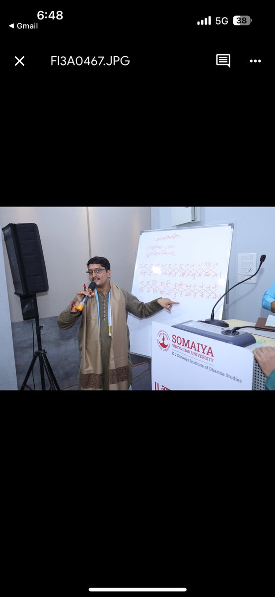 dharmastudies's tweet image. A glimpse into the spellbinding performance of Aṣṭāvadhānaṃ by Dr. Umamaheshvara N. at K. J. Somaiya Institute of Dharma Studies. 
An afternoon of intellect, creativity, and poetic brilliance. 

#somaiyavidyaviharuniversity #dharmastudies #indianknowledgesystem #avadhanam