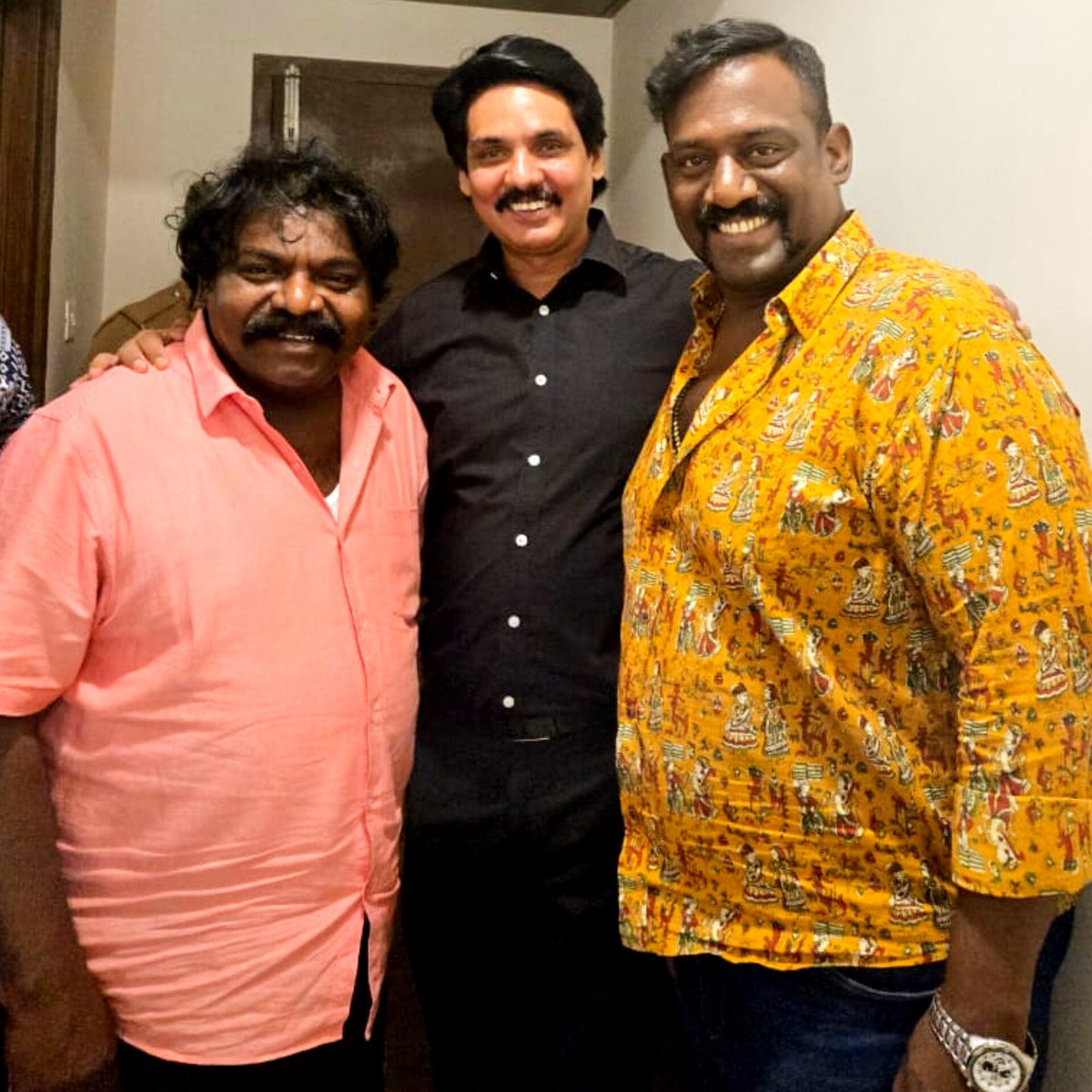 நண்பர் ரோபோ சங்கர் மறைந்தார் என்ற துயர்மிகு செய்தியறிந்து அதிர்ச்சியும் வேதனையும் அடைந்தேன். 

நேருக்கு நேர் நிகழ்ச்சியில் 
கலந்துகொள்ள  விருப்பம்  கொண்டடிருந்ததை  மறக்க முடியவில்லை...  

அவரது குடும்பத்தினர் நண்பர்கள் மற்றும் திரையுலக சக ஊழியர்களுக்கு எனது ஆழ்ந்த அனுதாபங்கள்.