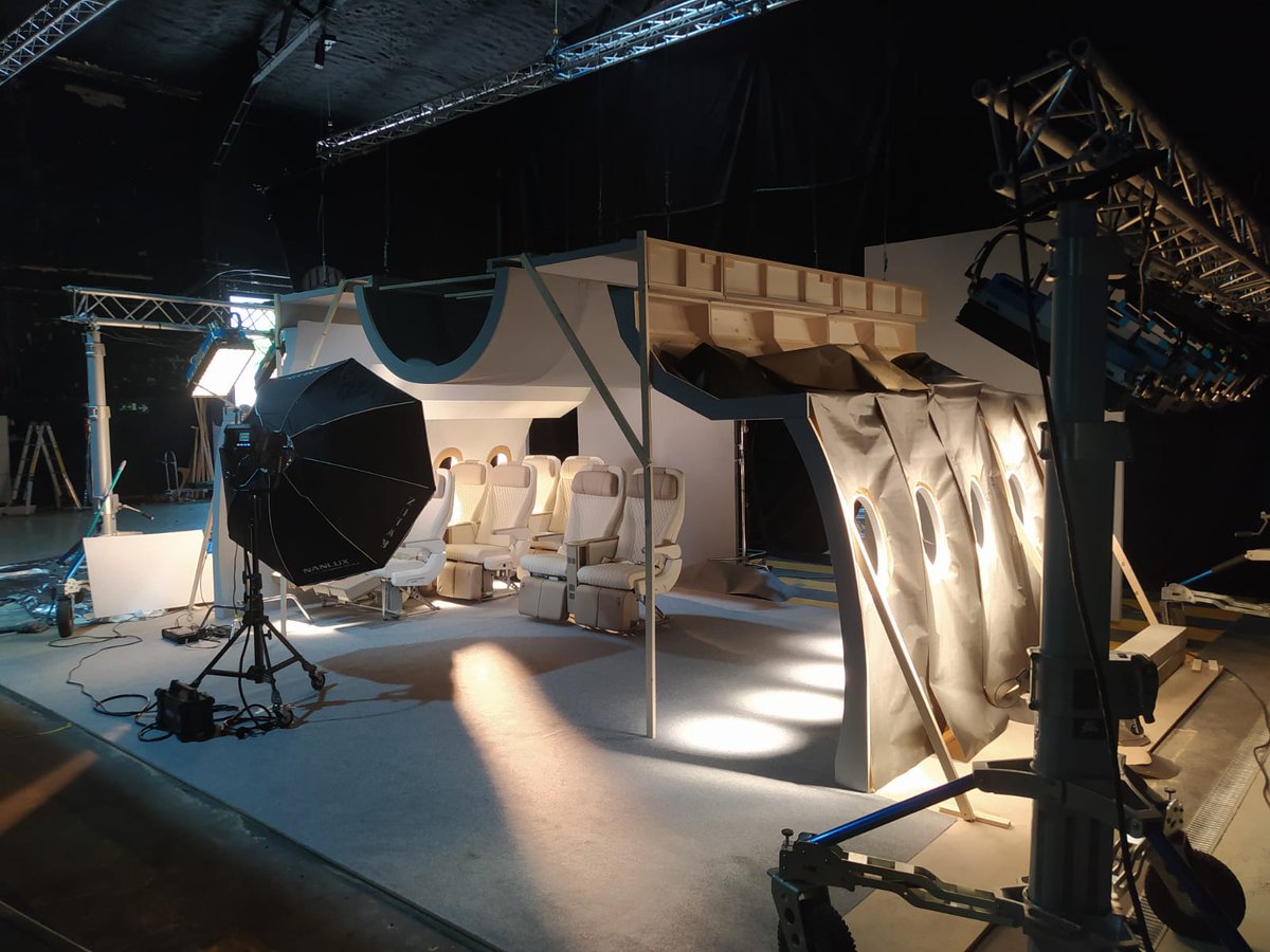 Artefactobiz's tweet image. Construcción de decorados para Fly Emirates. Gracias @twentyfour7team 

Buenos días.. Colegas.

#artefactoescenografía #artefactoworkshop #setbuilder #setconstruction #construcciondedecorados #nosencantanuestrotrabajo