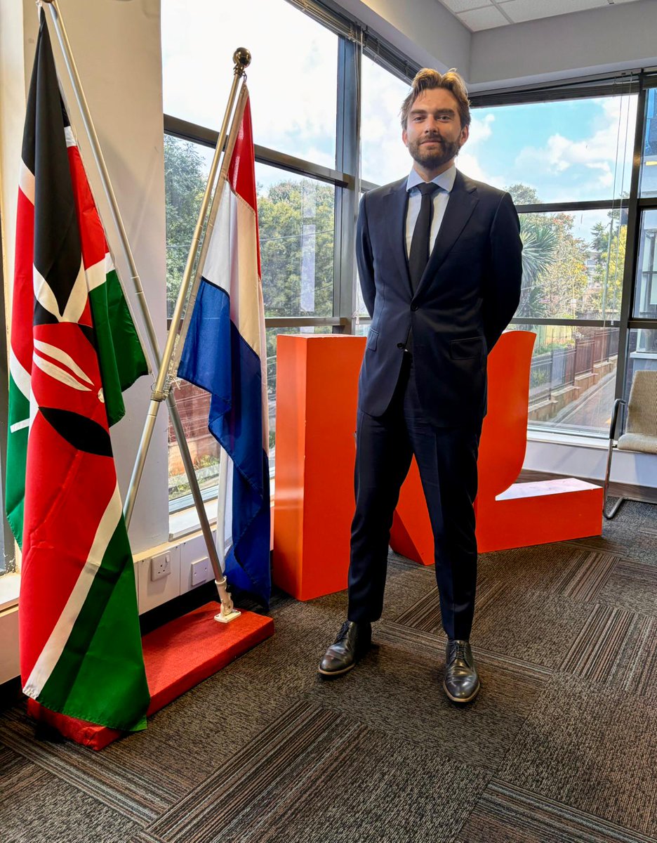 The Embassy is pleased to welcome Jamey Post, who will assist the consular department of the Embassy for the duration of one month.

🗣️"the friendliness I have experienced in the city already is something that will stay with me the most when I will return to the Netherlands"