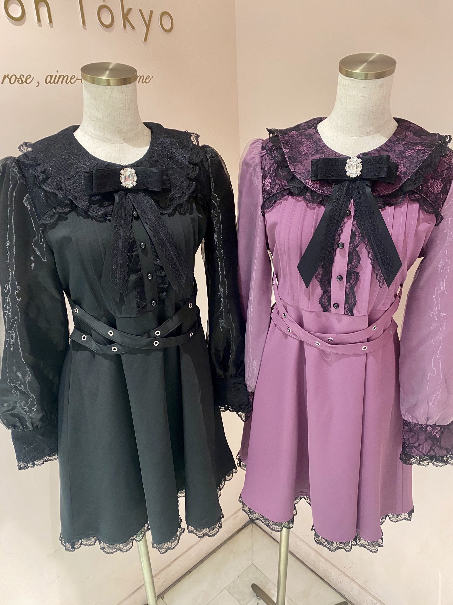 マノントーキョー ワンピース MANON TOKYO サテンフラワードレス マノントーキョー manontykyo Manon Tokyo ワンピース - メルカリ