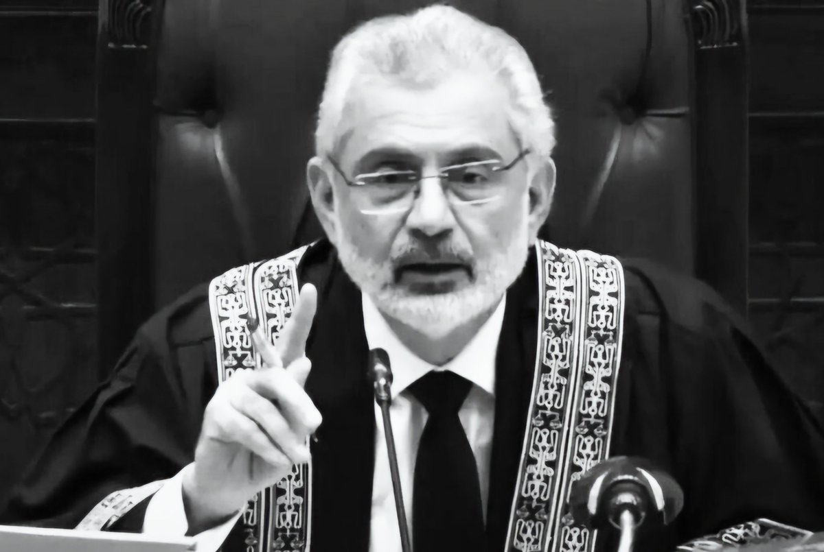 ahmadwaraichh's tweet image. اللہ نا کرے ہم قاضی فائز عیسی سے inspiration لیں، آزاد جج جسٹس محسن اختر کیانی کا صحافی کے سوال پر جواب