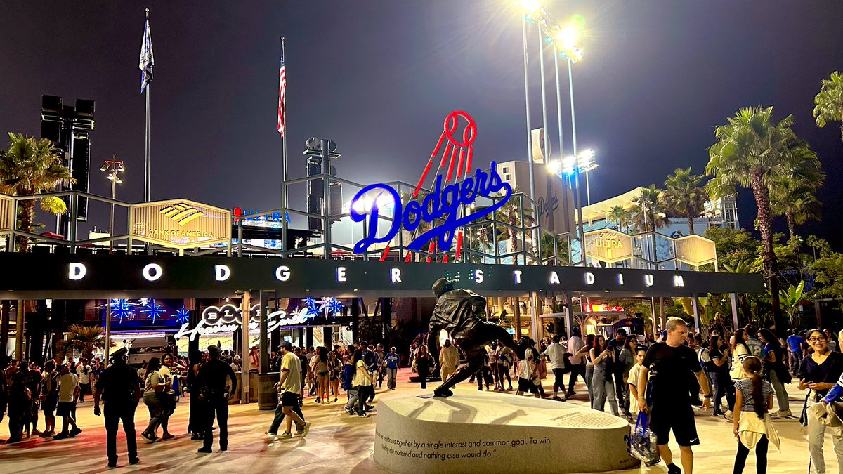 シャル tweet media