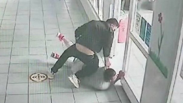 MEB'in uygulama okulunda Down sendromlu bir çocuğu darbeden öğretmen Mücahit Mert H. başka bir ilçeye "Özel Eğitim Hizmetleri Bölüm Başkanı" olarak atandı.