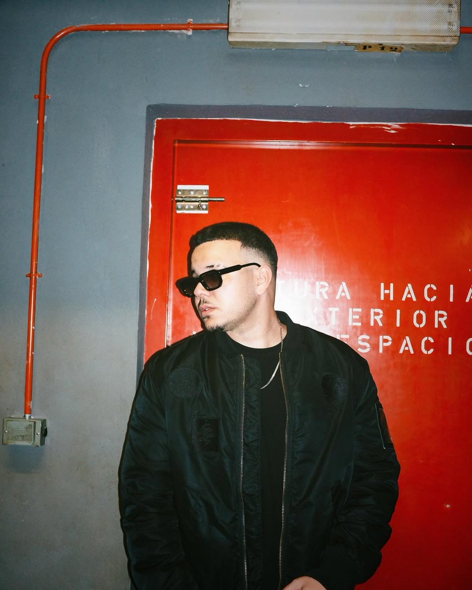 Fleek Mag tweet media