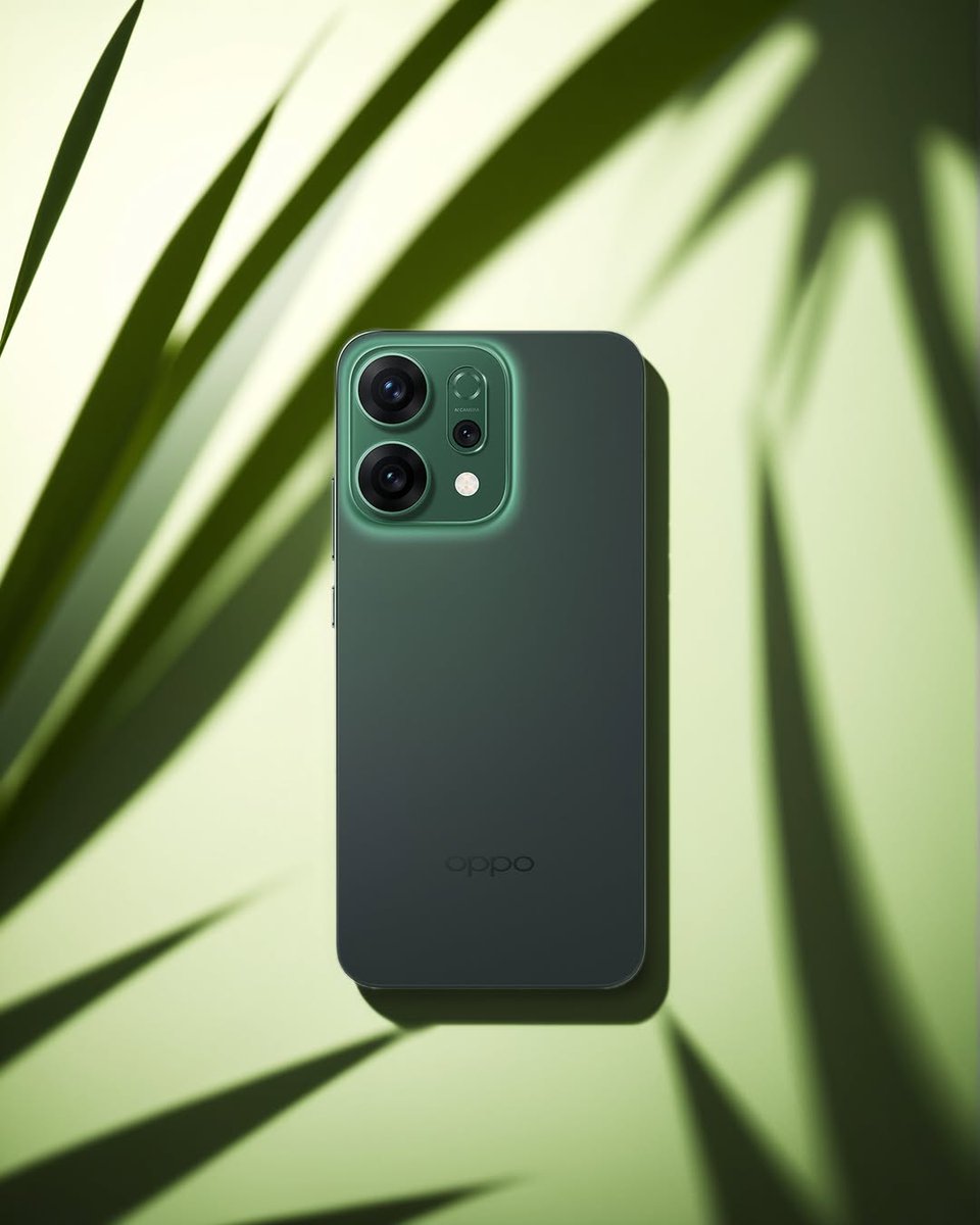 OPPOIndonesia's tweet photo. #OPPOReno145G hadir dengan pesona Luminous Green 🌿
Kalau warna ini nemenin hang out kamu, momen apa yang pengen langsung kamu abadikan? 📸
Coba mention 3 temanmu yang juga suka dengan warna ini!
#LetsHangOut #OPPOReno14Series https://t.co/hb6SYNcNmf