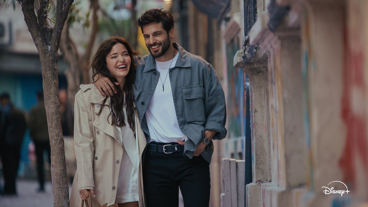 ayyapim's tweet image. Herkes rüya gibi bir aşkın gerçek olmasını ister, değil mi?❤️‍🔥

Orijinal film #Öngörü yakında Disney+’ta!✨

@DisneyPlusTR #Ayyapim @altinbilekhilal @SerkanCayoglu #AliBilgin @semaergenekonn