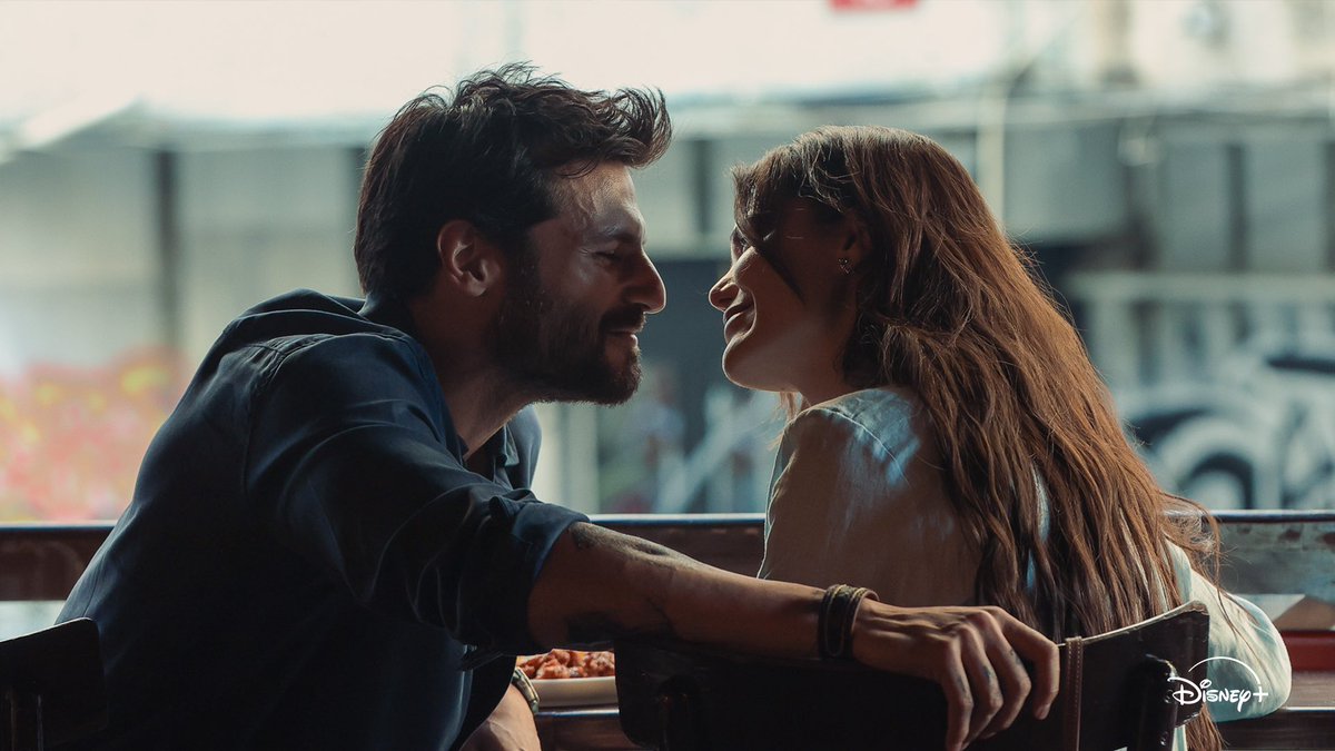 ayyapim's tweet image. Herkes rüya gibi bir aşkın gerçek olmasını ister, değil mi?❤️‍🔥

Orijinal film #Öngörü yakında Disney+’ta!✨

@DisneyPlusTR #Ayyapim @altinbilekhilal @SerkanCayoglu #AliBilgin @semaergenekonn