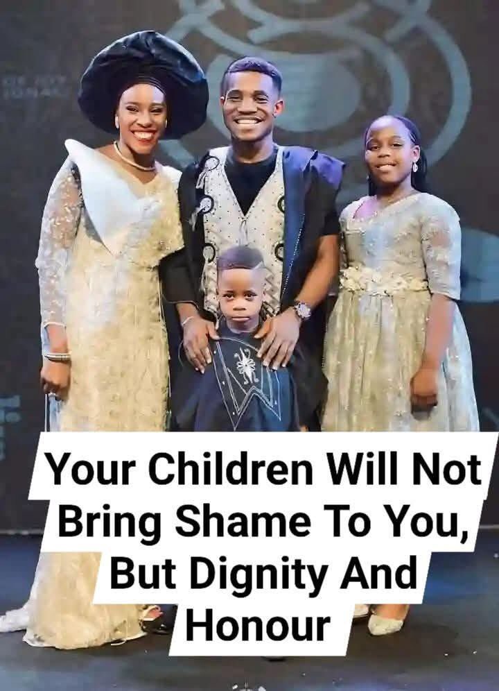 luvfunmi's tweet photo. THE GLORY OF GOD HAS TAKEN OVER!!

What God Cannot Do Does Not Exist!

#nsppdfireprayers 
#NSPPD 
#7amFirePrayers https://t.co/xpjJvtBrs9