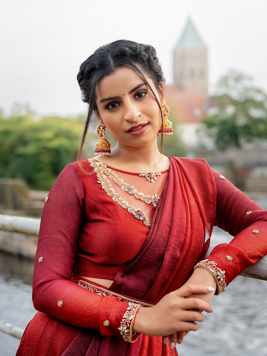 KollywoodCinima's tweet image. #SivaangiKrishnakumar Gorgeous Look in Red Costume

📷 #Sivaangi 😍

#KollywoodCinima #KcGallery #KcPic