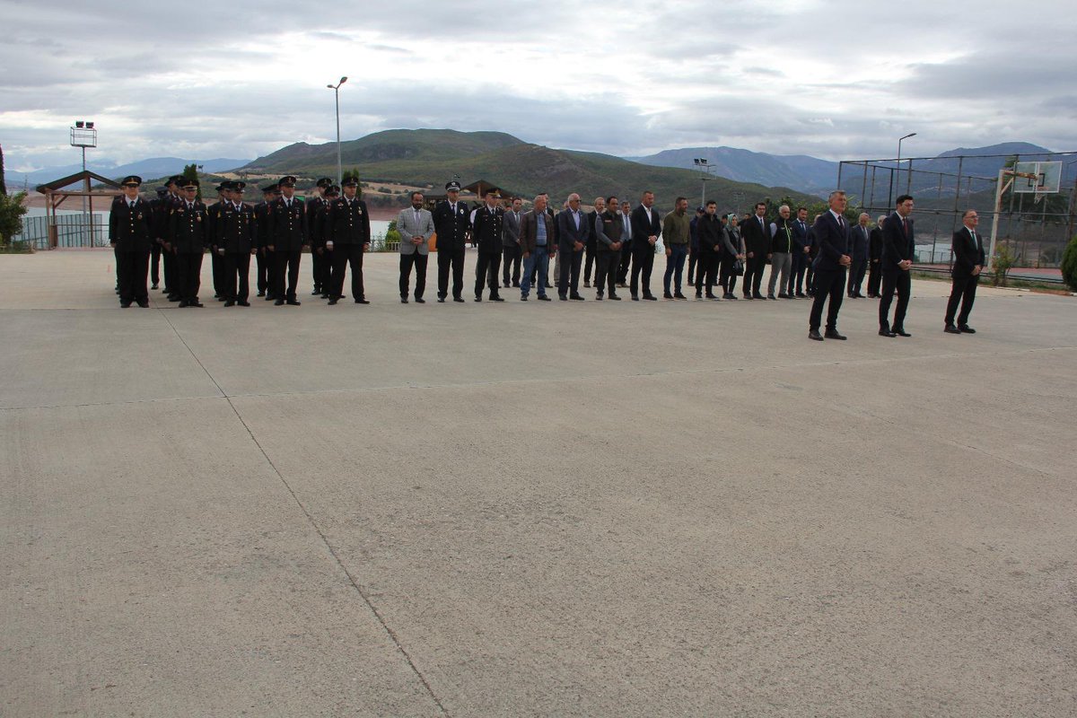 almuskaymakam's tweet photo. 19 Eylül Gaziler Günü

Kahraman gazilerimiz, milletimizin bağımsızlığı, vatanımızın bölünmez bütünlüğü ve bayrağımızın dalgalanması uğruna canlarını ortaya koymuş, fedakârlıklarıyla tarihimize altın harflerle yazılmış şanlı kahramanlardır. https://t.co/mU7NvDOiH7