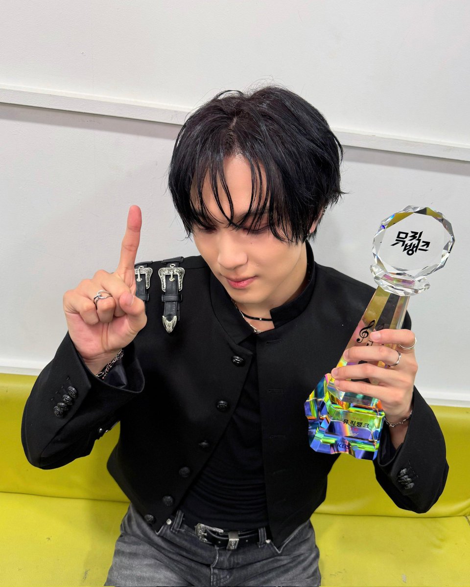solohclee's tweet photo. Sayangkuuuu 🥹💗

HAECHAN CRZY 1ST WIN
#CRZY_1stWin
#CRZY_1위_축하해 https://t.co/Q7HQcNvu56