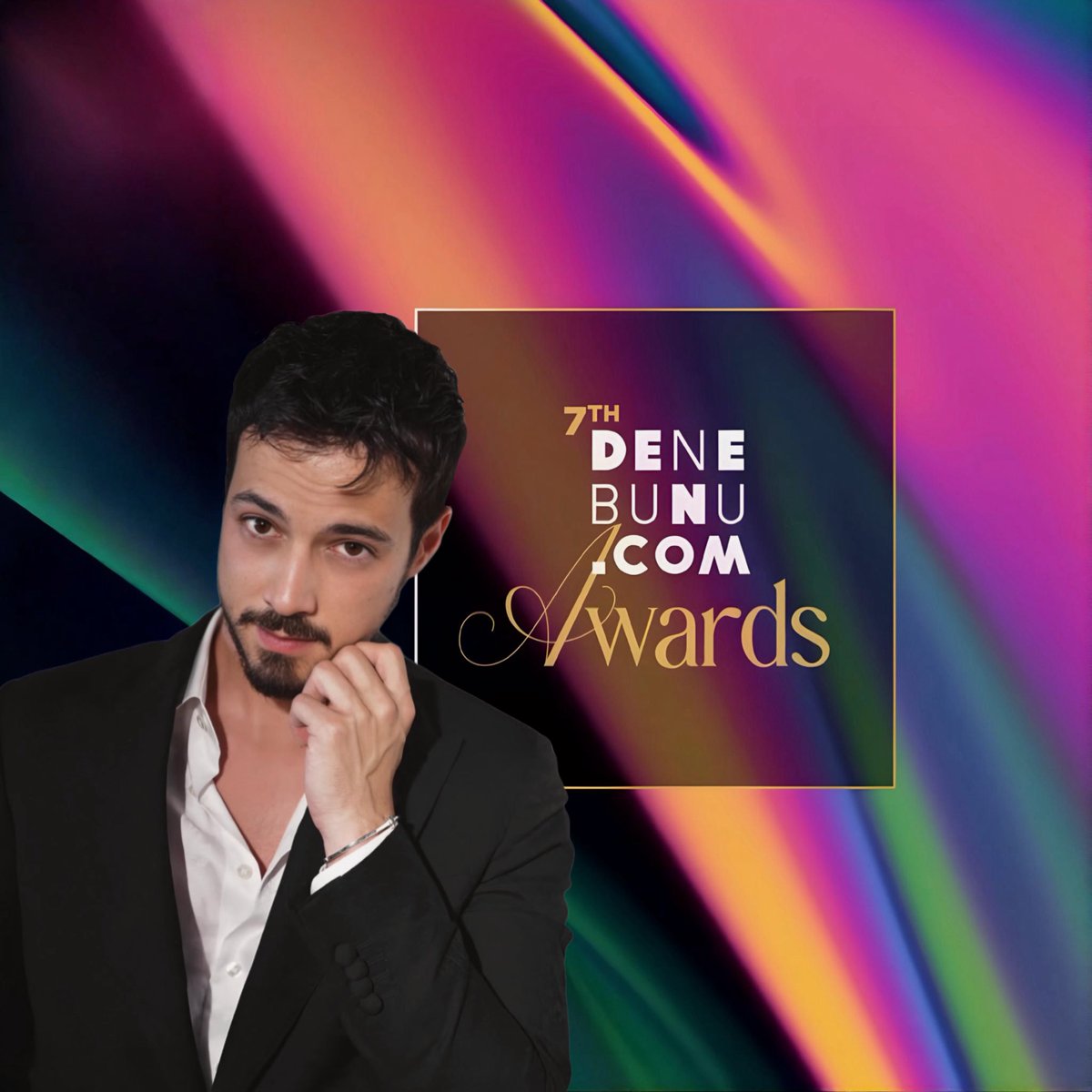 7. Denebunu Ödüllerinde yılın ‘En İyi Erkek Oyuncusu’ kategorisinde #MertYazıcıoğlu aday gösterildi. Oy kullanmayı unutmayalım.

Oylamanın bitmesine son 10 gün! ⏳

🖇️ denebunu.com/awards-2024/?u…