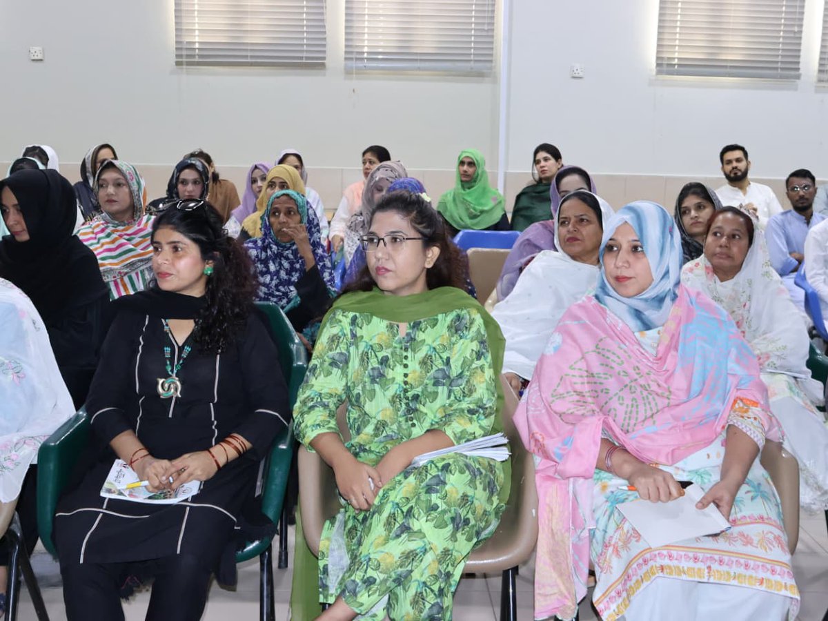 SRSO_Official's tweet photo. @NadraPak Sukkur conducted an awareness session with SRSO staff at the SRSO Complex, Sukkur, to highlight its digital registration services through the PakID Digital App. More than 100 staff members participated in the session.
#NADR https://t.co/Qw0DsJWQ8Z