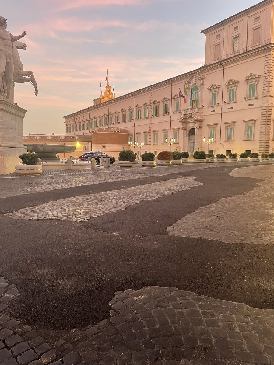 Alvise Armellini (@alvisearmellini) on Twitter photo Gentile <a href="/AceaGruppo/">Acea Gruppo</a> perché quando la vostra Areti spacca i sampietrini di Roma lascia queste orrende toppe, proprio davanti il <a href="/Quirinale/">Quirinale</a>, e perché glielo si lascia fare <a href="/gualtierieurope/">Roberto Gualtieri</a> <a href="/Roma/">Roma</a> ? Gentile <a href="/AceaGruppo/">Acea Gruppo</a> perché quando la vostra Areti spacca i sampietrini di Roma lascia queste orrende toppe, proprio davanti il <a href="/Quirinale/">Quirinale</a>, e perché glielo si lascia fare <a href="/gualtierieurope/">Roberto Gualtieri</a> <a href="/Roma/">Roma</a> ?