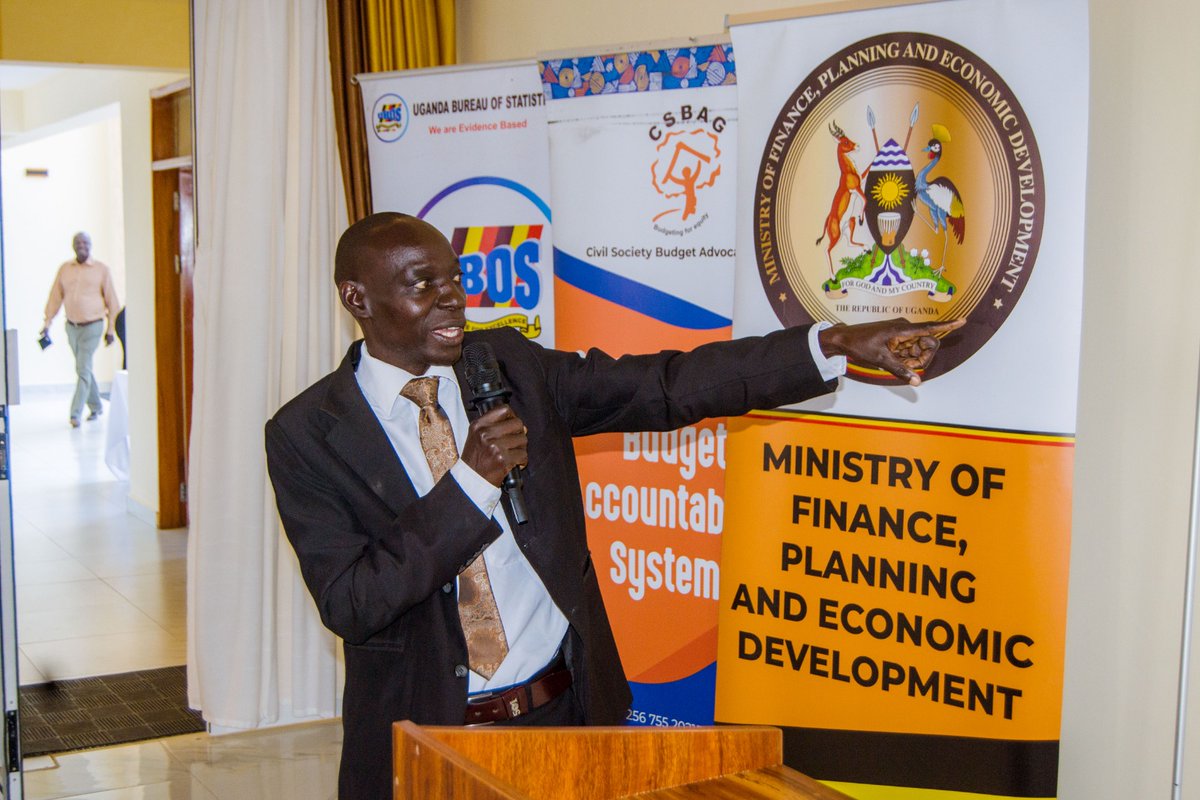 mofpedU's tweet photo. LG BUDGET CONSULTATIONS-END OF WEEK 1:

Today, Friday marks the end of week one of the local government budget consultative workshops for FY 2026/27.

We have so far held the budget consultations in Arua,Lira,Hoima,Fort Portal,Masaka and Jinja.

Right now,at all the four centres,participants are presenting opportunities to enhance service delivery and grow the economy Tenfold.

Focus areas: Agro-Industrialization,Private sector Dev't,Tourism Dev't,Human Capital Dev't,Regional Dev't and Integrated transport infrastructure  and services among others.

The recommendations from these consultations will guide the finalisation of the budget for FY 2026/27.

Next week,we shall be in Masaka,Mbarara,Kabale,Gulu and Mbale.
#TenfoldGrowth