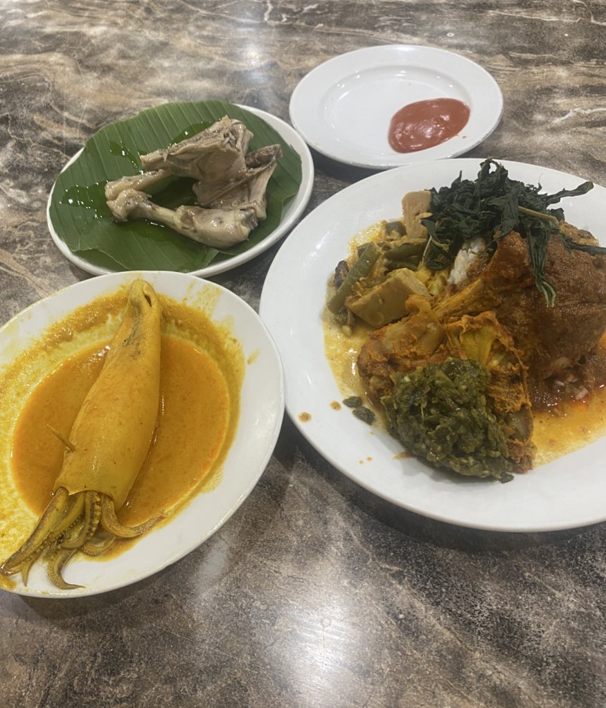 Rindradanantara (@ponakannyaom) on Twitter photo 