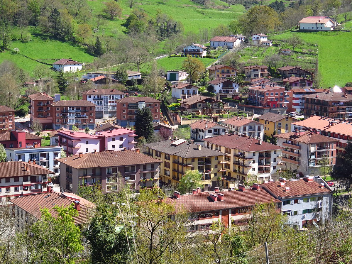 🏘️ Etxebizitza Premiei Buruzko Azterketaren emaitzak eta aurrera begira eman beharreko pausoak azaltzeko, batzar irekia egingo da, asteartean, hilak 23, arratsaldeko 18:00etan, udaletxean.