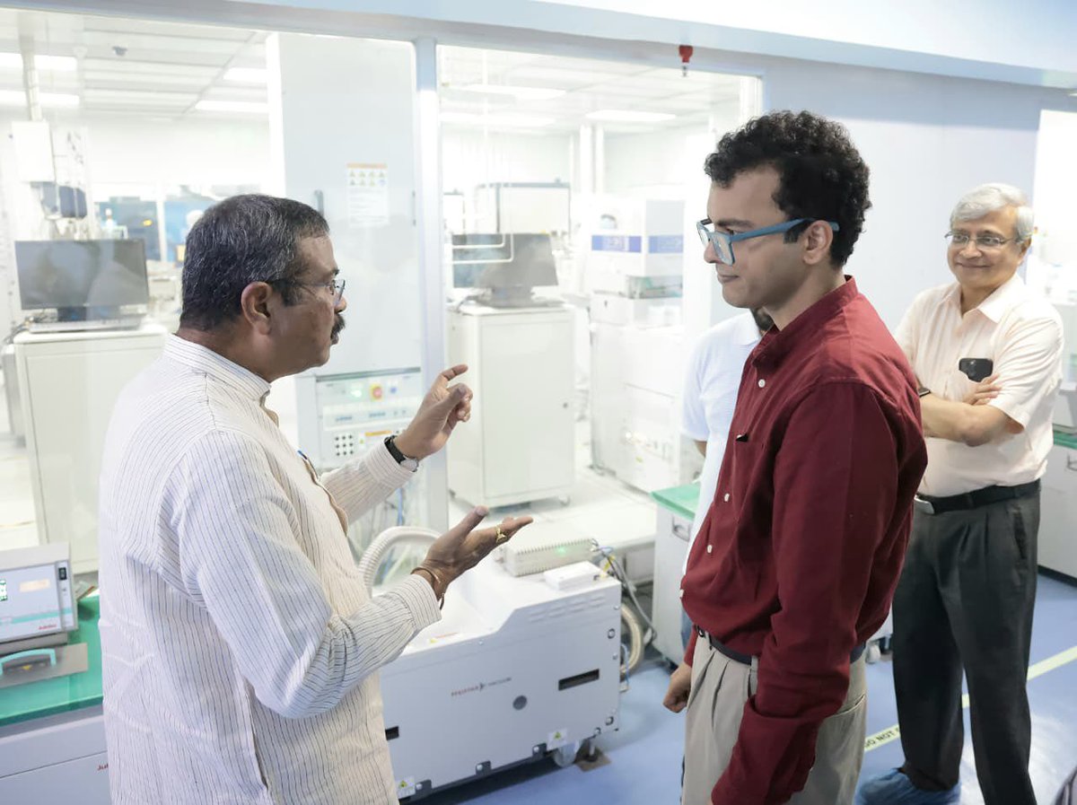 dpradhanbjp's tweet image. Also, had a look at several other semiconductor innovations as well as a low-cost sickle cell anaemia screening kit incubated by start-ups housed at IISc. Glad to know that all these innovations are being commercialised.
Compliment @iiscbangalore for their research and…