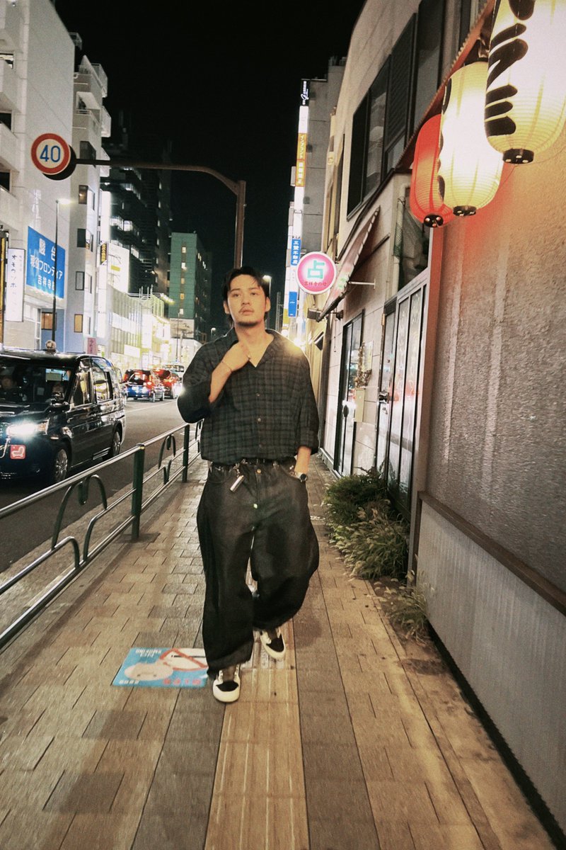 タバコもビールも散歩も全部楽しい季節きたね😏 ＃Xの人達はタバコ