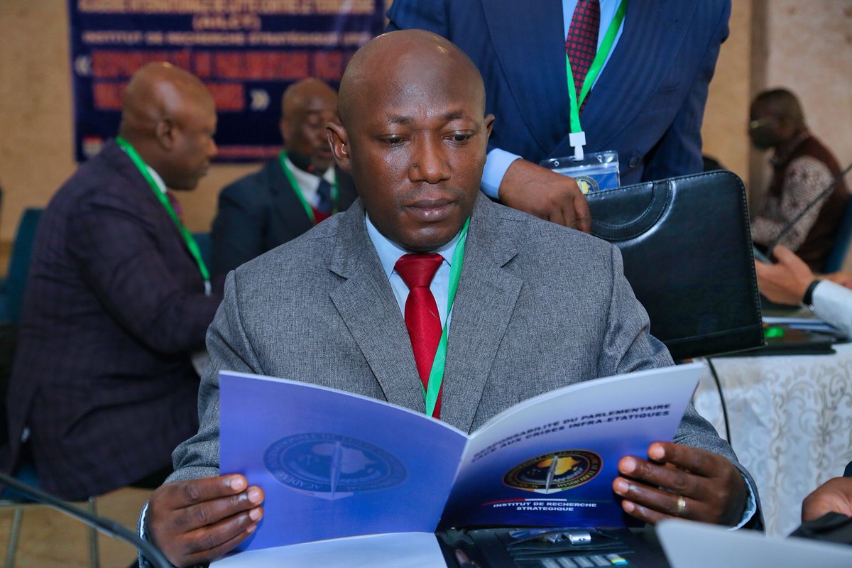 nduwimana_85806's tweet image. #Burundi Shinga icumu mumashinga. Honoré de participer à un séminaire sur les dynamiques de la menace terroriste en Afrique autour du thème:&quot;La responsabilité du parlementaire face aux crises infra-étatiques en Afrique&quot; tenu à Abidjan en Côte d&apos;Ivoire.
@ailct, #REPAM-CDS@