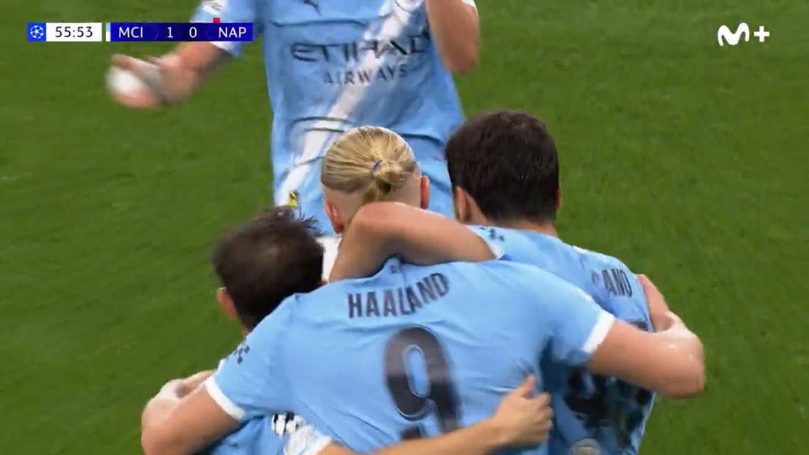 MedF1osTV's tweet photo. 📺⚽️ | Estas fueron ayer las audiencias de la Champions en @MovistarPlus. #LaCasaDelFutbol #UCL

🎙️ Previa: 69.000 (0.9%)

• #CopenhagueBayer: 51.000 (0.7%)

• #CityNapoli: 22.000 (0.2%)
• #NewcastleBarça: 864.000 (7.7%)

📺 Noche de Champions: 119.000 (1.4%)

❌ El resto de encuentros no llegan a los 20.000 espectadores.