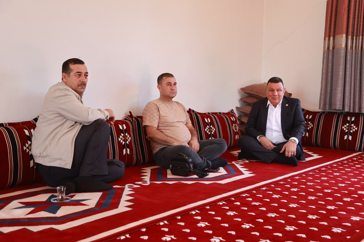 🇹🇷 Terörsüz Türkiye İçin Milli Birlik ve Dayanışma Buluşmaları kapsamında Siverek Akşun mahallesinde Akrabalarımız Sn. Fevzi Tüysüz'ün hanesinde kıymetli hemşehrilerimizle bir araya geldik.