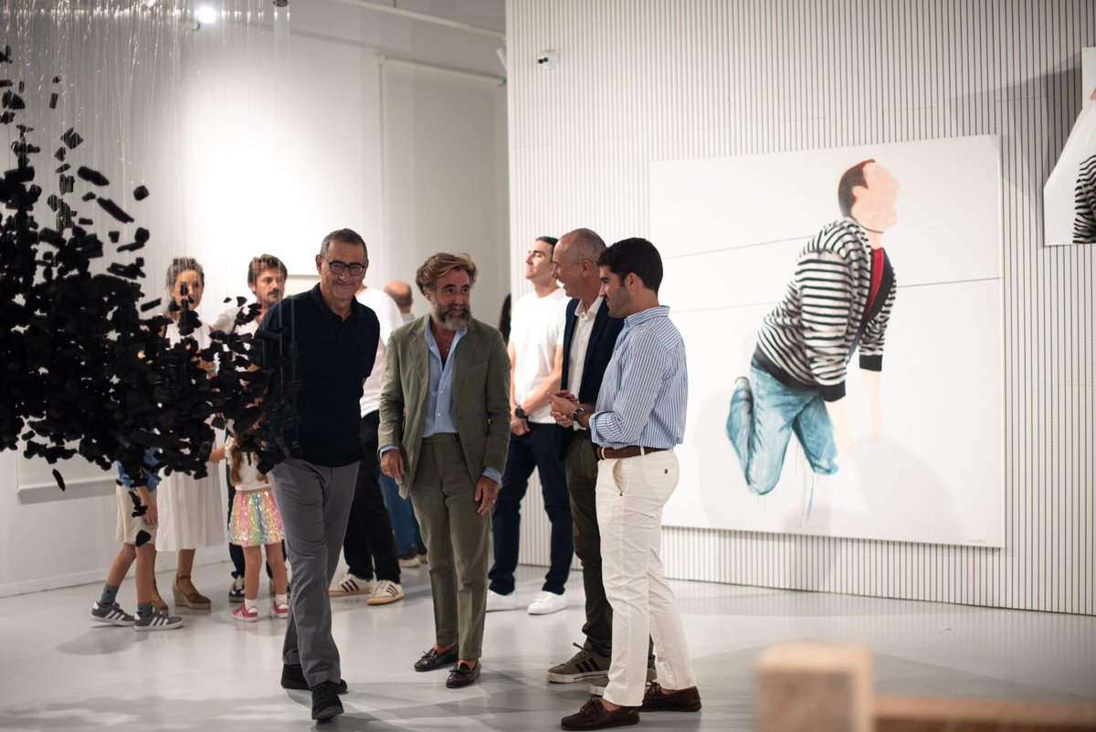 'PatrimoniUM. Líneas, ritmos y volúmenes que esbozan una historia', exposición que puede verse desde ayer en el espacio cultural la Cárcel Vieja de Murcia. Una muestra con unas 50 piezas que pertenecen al patrimonio de la <a href="/UMU/">Universidad Murcia</a>
Enhorabuena a sus comisarios por el magnífico trabajo