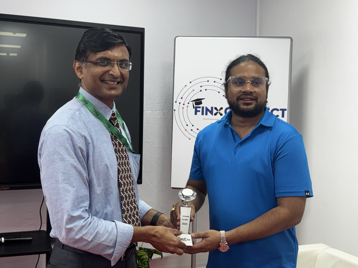 DaddyInvesting's tweet photo. BSE Finx Alumni Award for innovation of LTP Calculator 😍 #ltpcalculator https://t.co/eFWBTEXui4