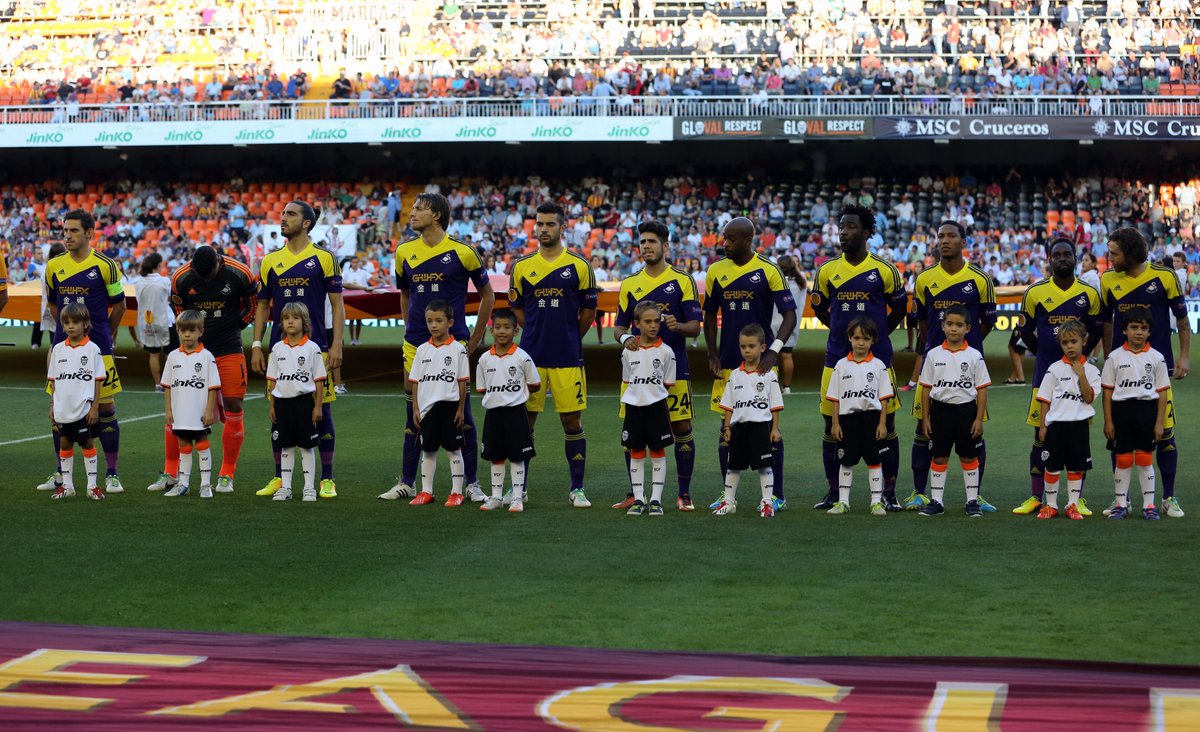 #OnThisDay in 2013... 

A special night at the Mestalla 😍💫