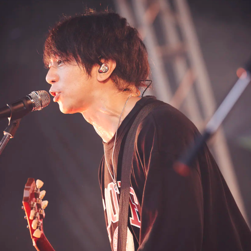realsoundjp's tweet photo. ◤◢◤ 特集：細美武士 インタビュー ◢◤◢

📎 https://t.co/Qw5KwbJ09a

#細美武士 、ELLEGARDENとMONOEYESの制作に挑んだ濃密な1年
アニメソングの影響からLAレコーディング秘話まで

／
📷画像一覧はこちら
https://t.co/8hvTXbxZPm
＼

#ELLEGARDEN #MONOEYES
@ELLEGARDEN_OFCL @MONOEYES_offic
