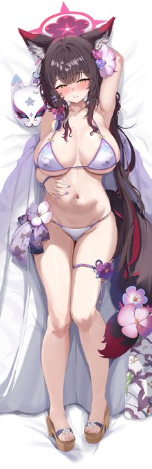 #夏が終わりそうだし今年描いた水着絵を貼ろう ワカモの抱き枕カバー