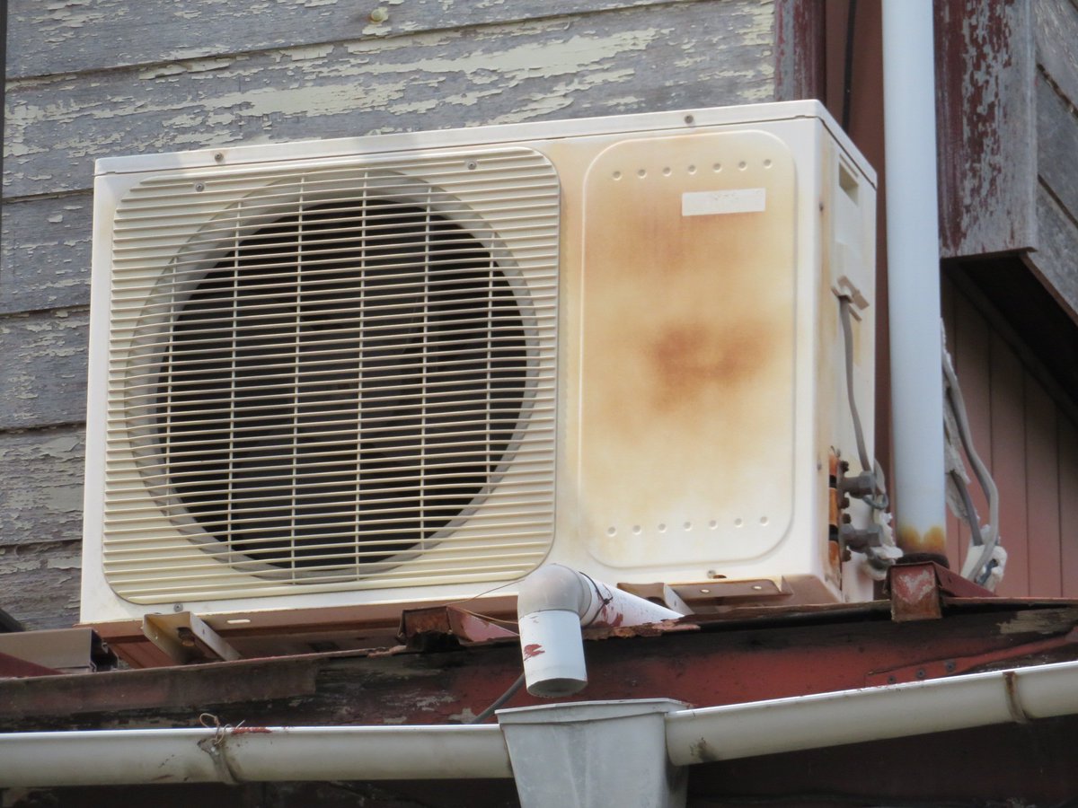 室外機 - Search / X