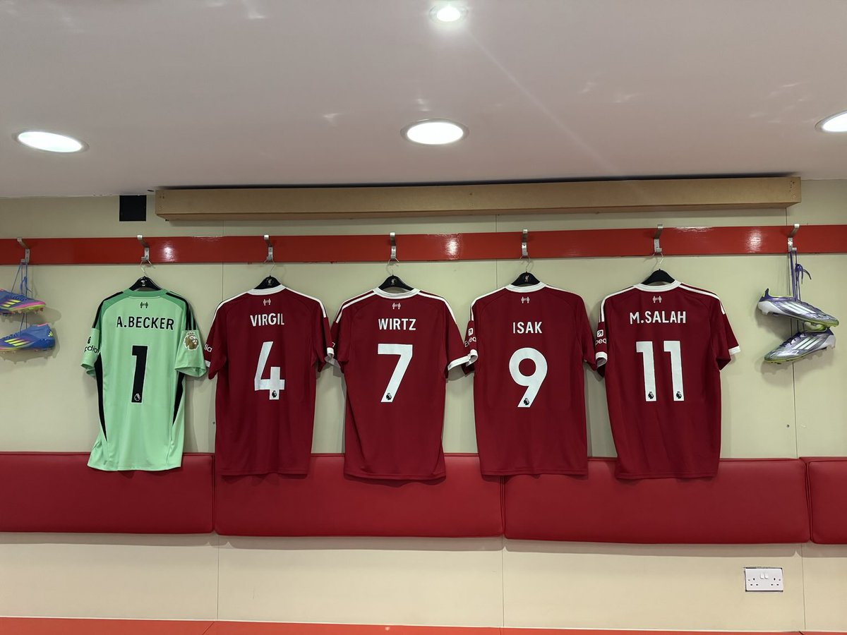 Karen# (@kanwardlfc) on Twitter photo 