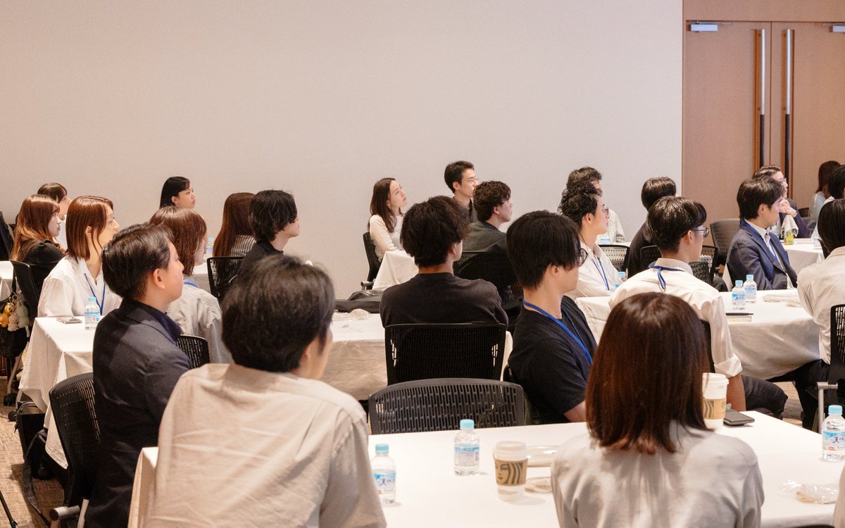lupinus_inc's tweet photo. 9月12日、創業後初の年次集会を開催しました！🎉

全社員が会場に集まり、会社の方向性やビジョンについての共有を行うとともに、活発な交流を通じて社内の一体感を深める場となりました✨

今後も社員同士のつながりを大切にしながら、クライアントや社会により良い価値を提供できるよう努めてまいります！✊