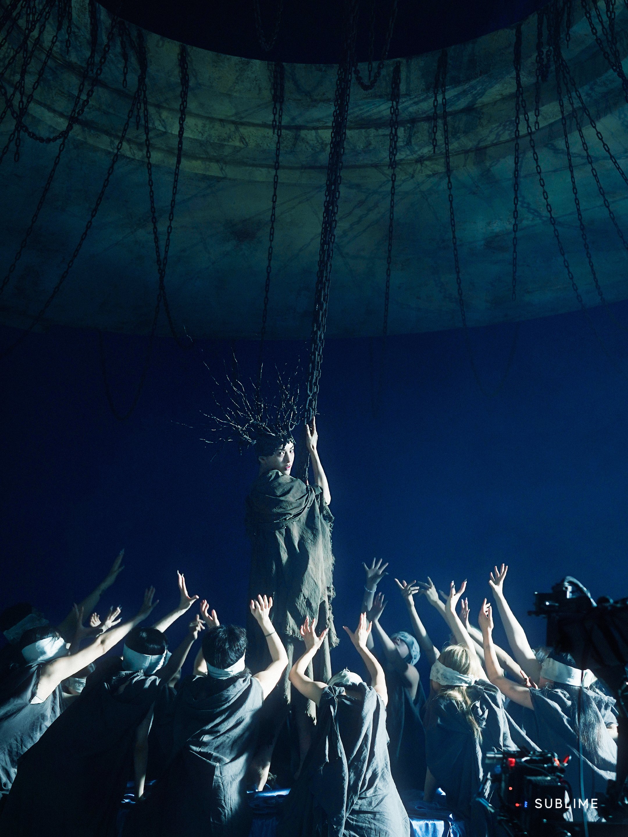 G1Mp7lIbgAAM5tj?format=jpg&name=4096x4096