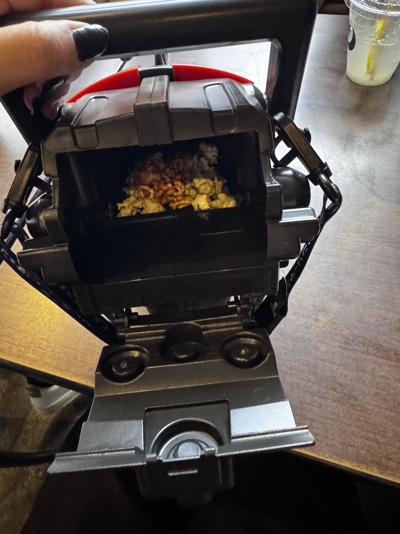 チェンソーマンポップコーンバケツ 新品未開封 受注販売】チェンソーマンヘッド型ポップコーンボックス【劇場版