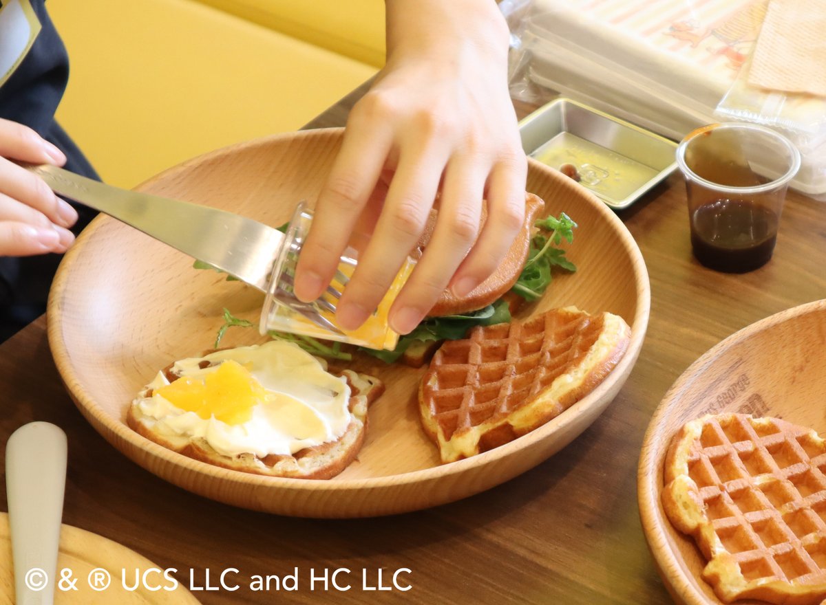 ジョージの店 ジョージの店 Georgie's (@georgies_les ) is a cozy Hong Kong