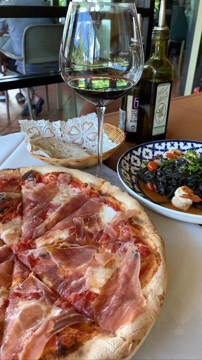 pamplumpy's tweet image. Fusillo 🍝🍷✨