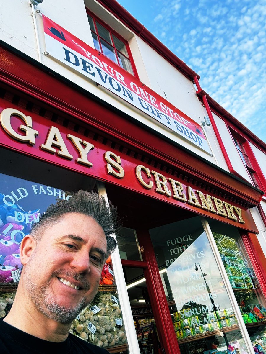 Haven’t been back here since I was 15 years old. #gayscreamery