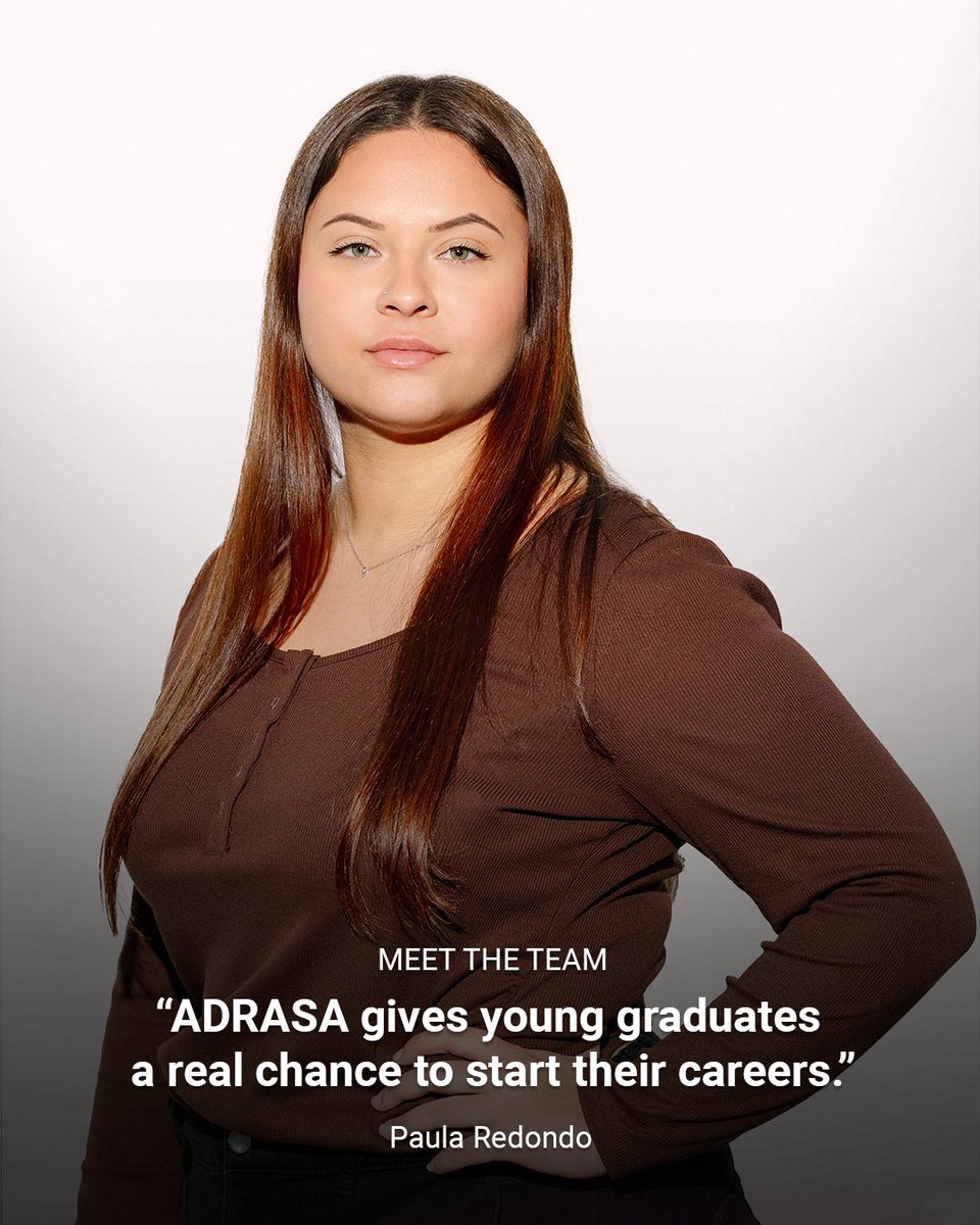 _adrasa's tweet photo. 🧭 Meet Paula Redondo — Export Department at ADRASA.
Paula joined in 2024 after finishing International Trade.

What she values most: the opportunity ADRASA gives to young people to begin their professional journey.

🔗 Learn more about our teams https://t.co/OtpOQl2ksa

#ADRASA https://t.co/jVhFnscLyP