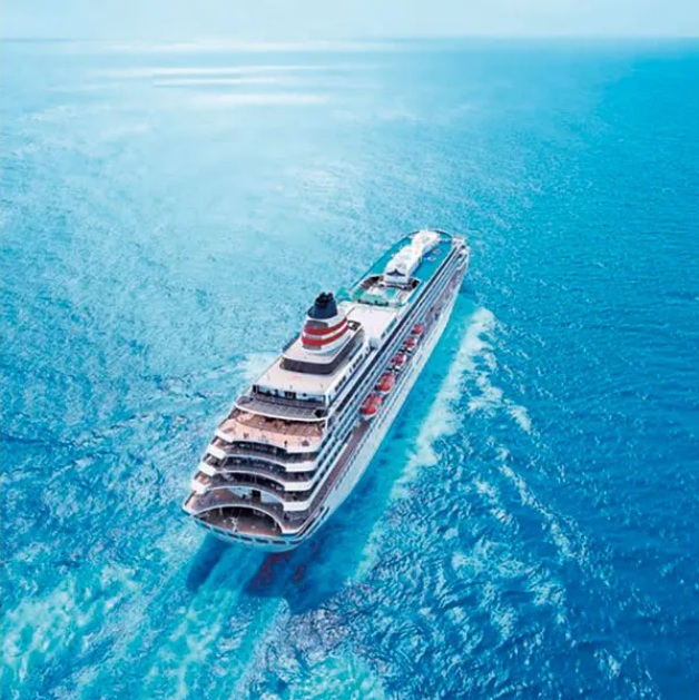 KONDO__Official's tweet image. お知らせ️📝🚢

飛鳥IIに２泊する（１・２泊目）博多～那覇チャータークルーズとハレクラニ沖縄に泊まる（３泊目）４日間

船内にて近藤真彦の出演が決定しました‼️
＊2日目3/26開催予定/約45分　⚠️撮影不可 

ご予約＆詳細はこちらから🔻
hankyu-travel.com/tour/detail_d.… 

#近藤真彦  
#飛鳥Ⅱ